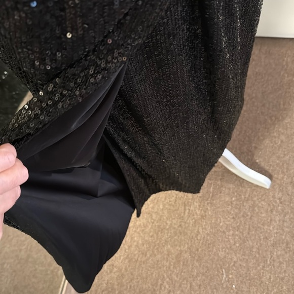 MAC DUGGALBlack Long Sleeve Sequin Gathered Waist Dress